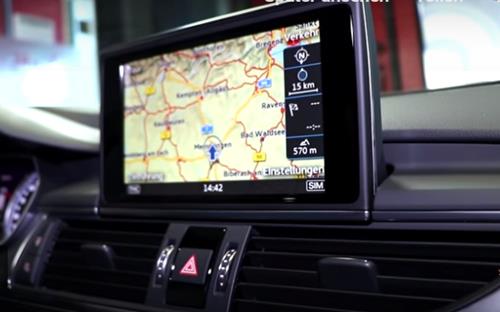 Navigation im Audi A6 4G mit Sprachsteuerung