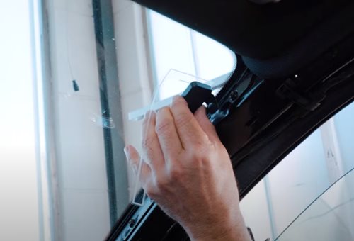 Audi TT 8J Autoradio einbauen DAB-Scheibenklebeantenne einbauen