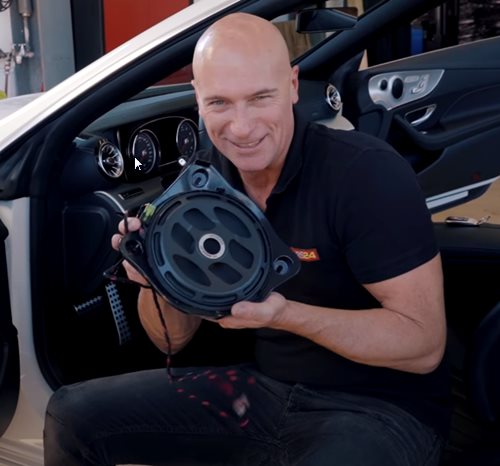 Mercedes E-Klasse Cabrio Soundanlage einbauen Subwoofer installieren
