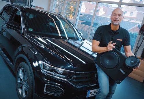 VW T-Roc Aktiv-Subwoofer Lautsprecher einbauen Begrüßung