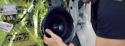 Lautsprecherdingringe VW T6 anbringen - Eton UG VW T6 - Video Einbau Tutorial ARS24