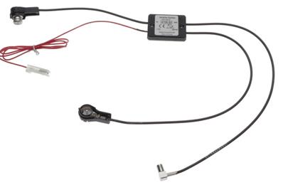 Antennensplitter für DAB+ im Auto am UKW-KAbel
